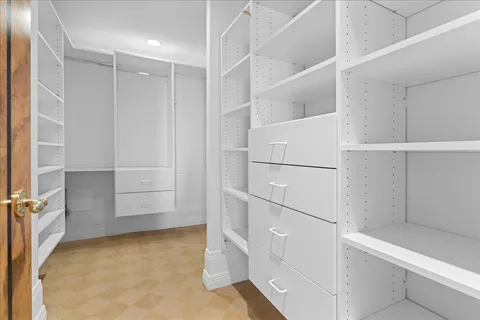 $1,175,000 | 100 East Huron Street, Unit 4703, Chicago, IL 60611