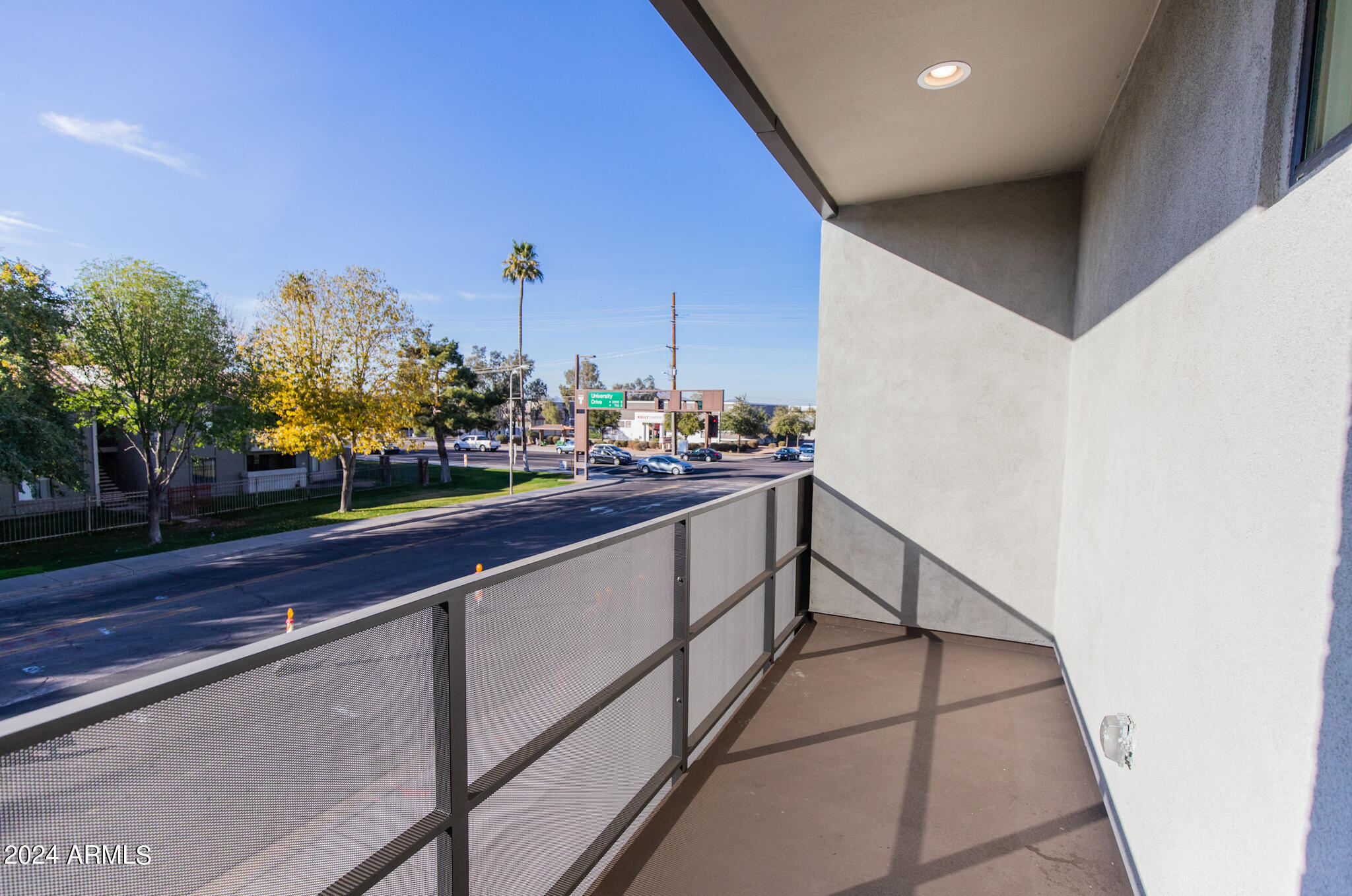 901 South Smith Road, Unit 1009 Tempe, AZ 85281 - Photo 13 of 23 Balcony