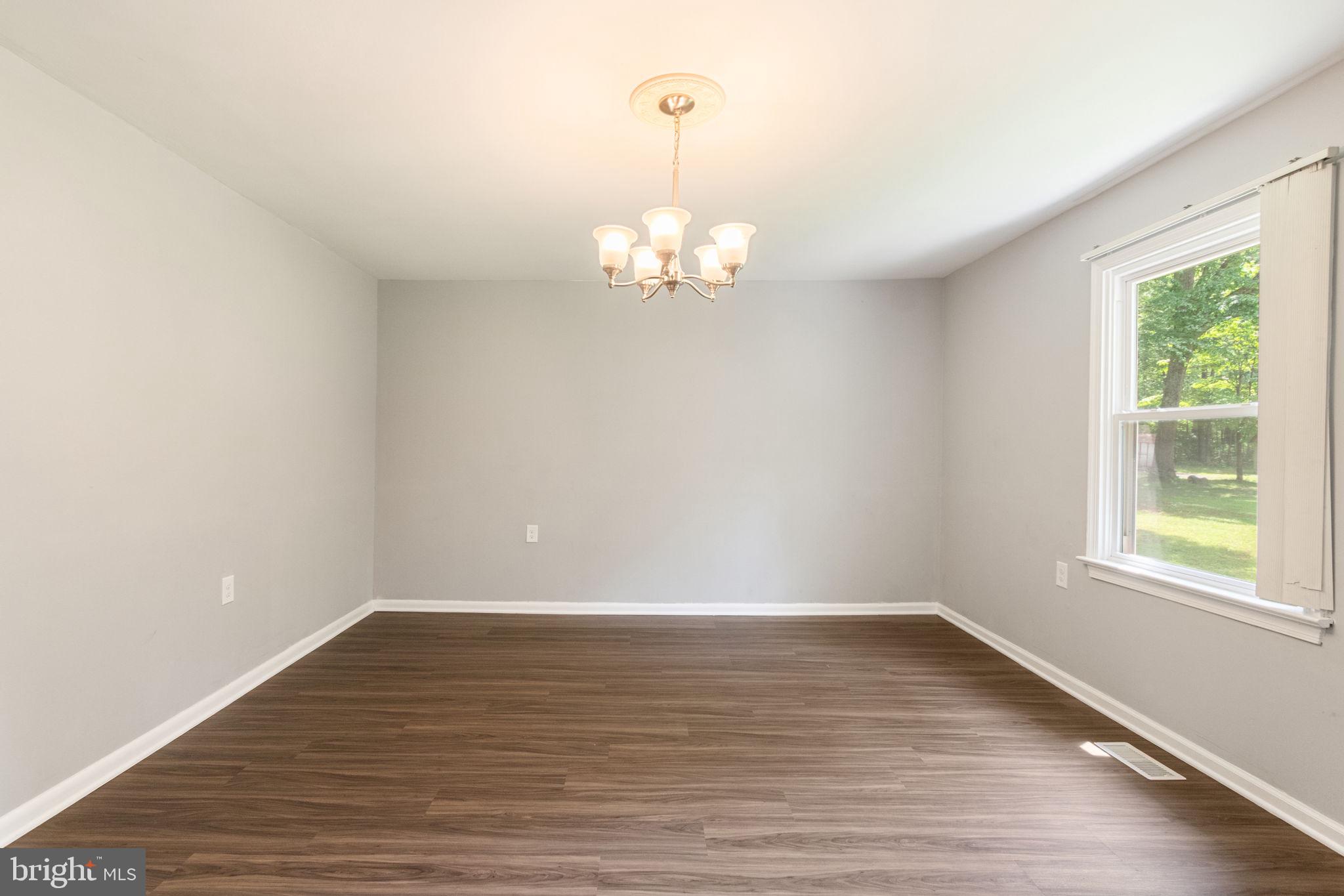 141 Meadows Road Fredericksburg, VA 22406 - Photo 35 of 95 Kitchen Dining Area