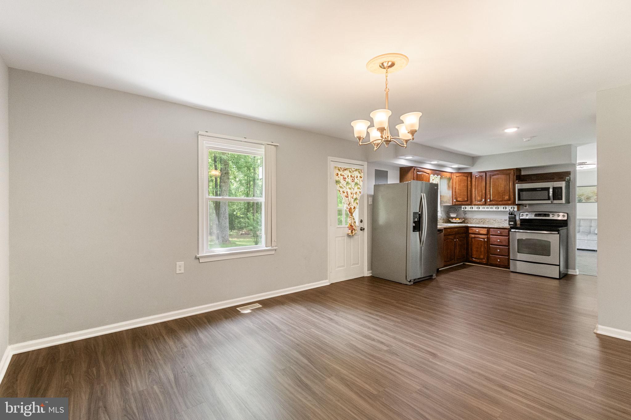 141 Meadows Road Fredericksburg, VA 22406 - Photo 36 of 95 Large Kitchen
