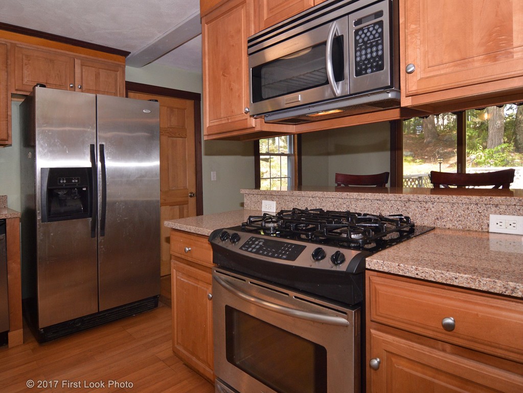 84 Spring Street Foxboro, MA 02035 - Photo 12 of 30 Gallery Image 12