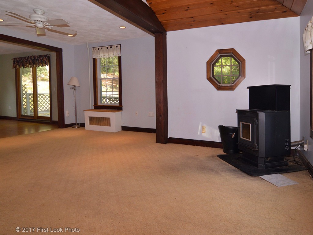 84 Spring Street Foxboro, MA 02035 - Photo 7 of 30 Gallery Image 7