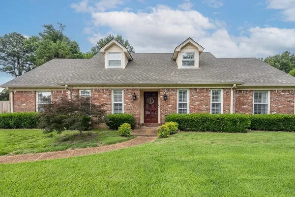 $479,900 | 8597 Sandpoint Drive, Germantown, TN 38139