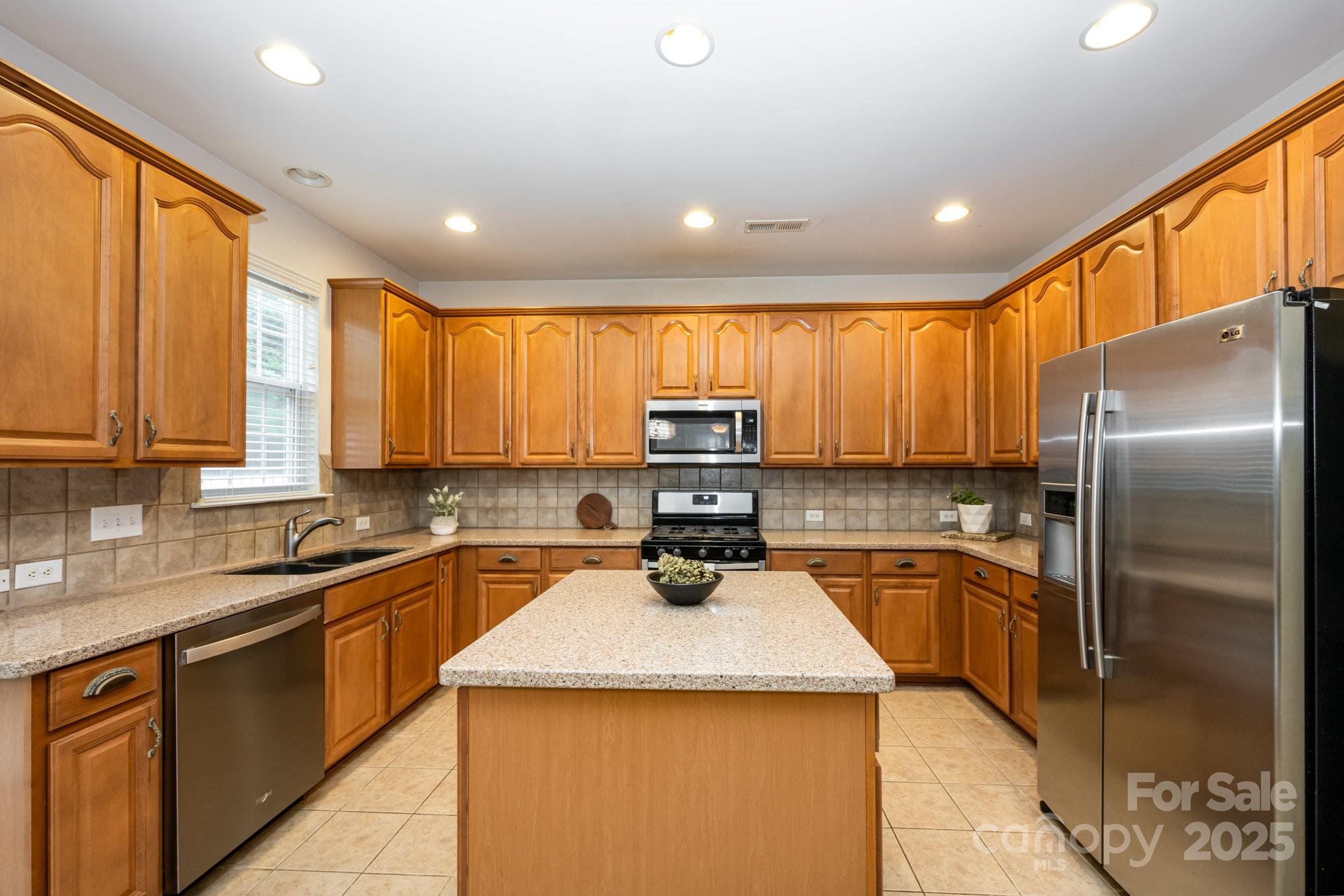 5810 Cactus Valley Road Charlotte, NC 28277 - Photo 9 of 36