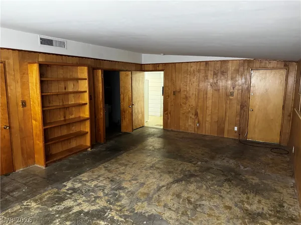 $2,700 | 544 East Canosa Avenue, Las Vegas, NV 89104