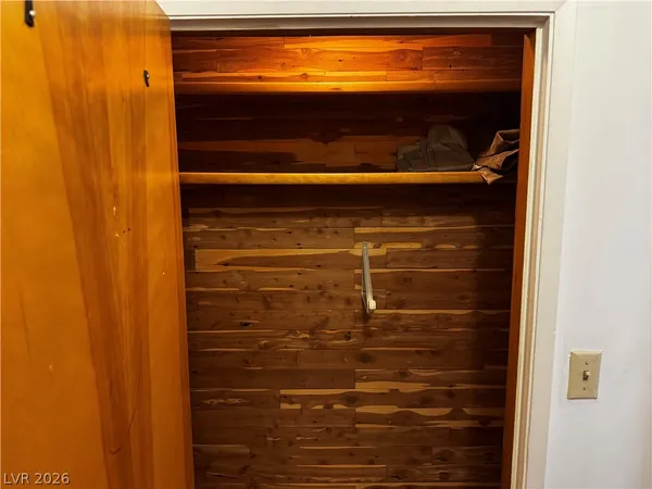 $2,700 | 544 East Canosa Avenue, Las Vegas, NV 89104