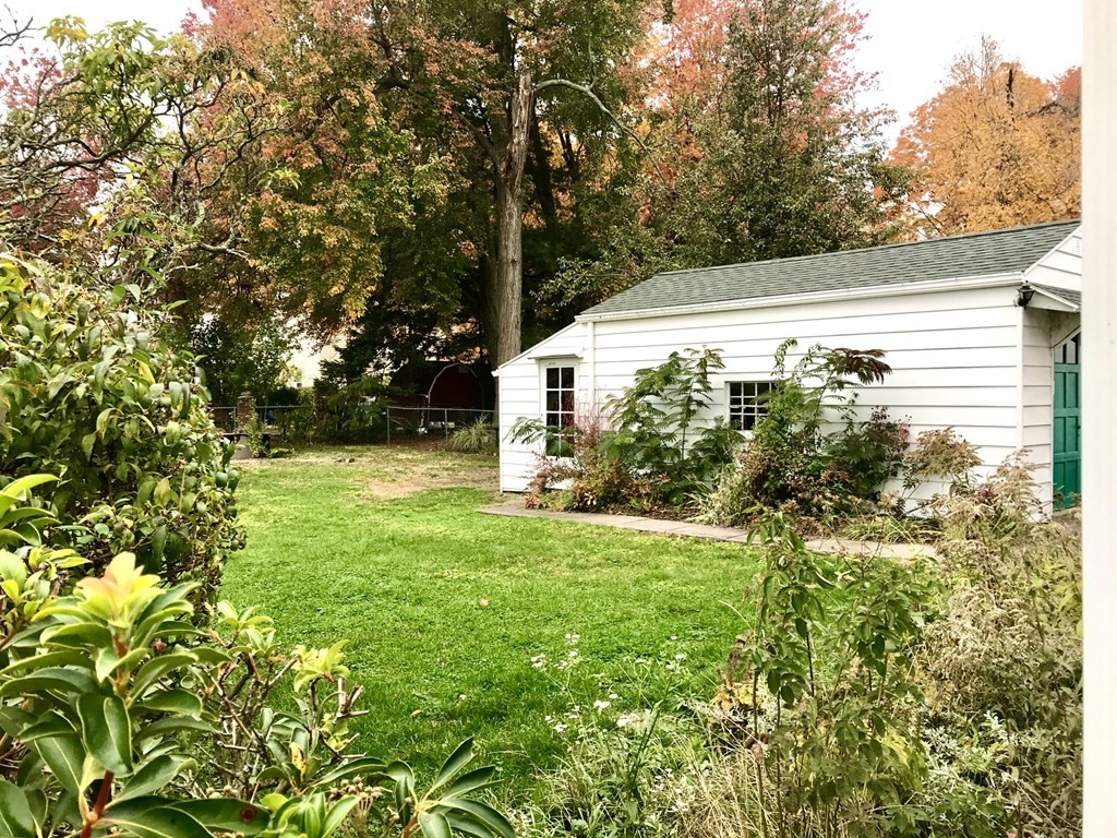 66 Burnside Terrace Springfield, MA 01118 - Photo 5 of 29 a view of backyard with green space