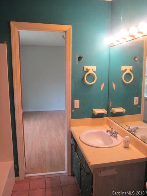84 Chambers View Drive Clyde, NC 28721 - Photo 17 of 23