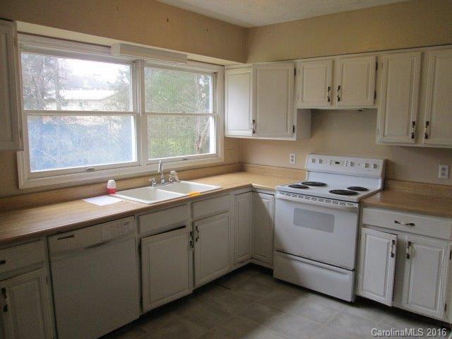 84 Chambers View Drive Clyde, NC 28721 - Photo 4 of 23