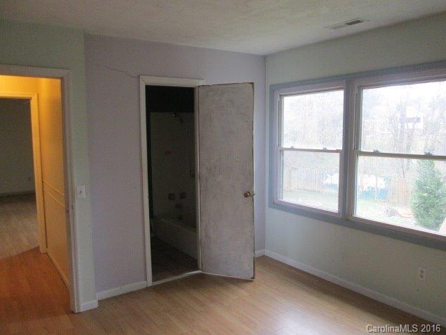 84 Chambers View Drive Clyde, NC 28721 - Photo 10 of 23