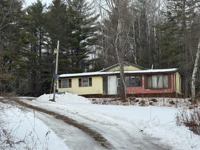 $49,900 | 12 Old Winn Road, Winn, ME 04495