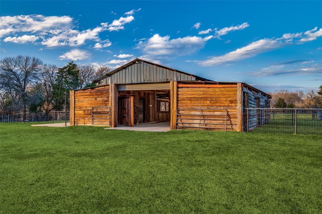1353 Spring Creek Road Collinsville, TX 76233 - Photo 32 of 40 Give Your Horses a New Home