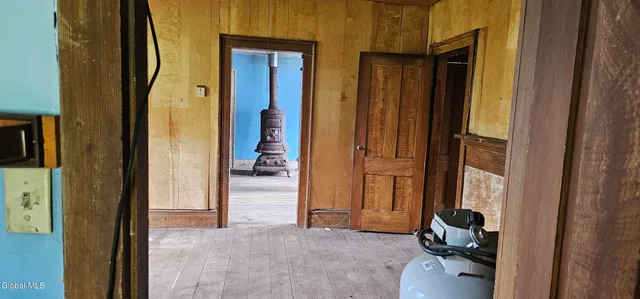 $125,000 | 150 County Road 112, Gloversville, NY 12078