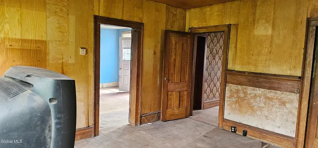 $125,000 | 150 County Road 112, Gloversville, NY 12078