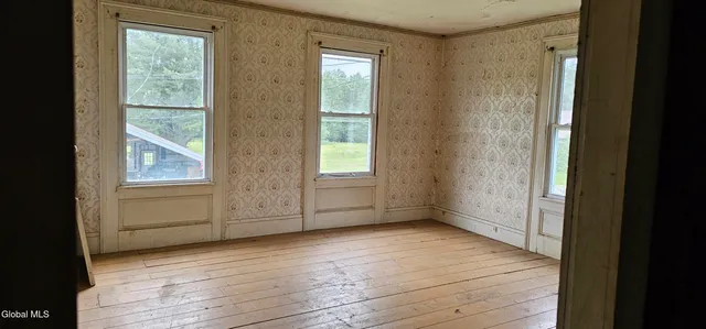 $125,000 | 150 County Road 112, Gloversville, NY 12078