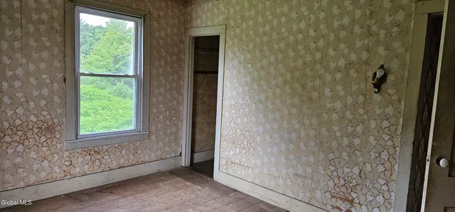 $125,000 | 150 County Road 112, Gloversville, NY 12078