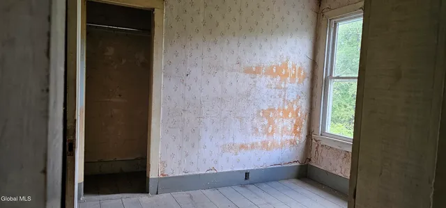 $125,000 | 150 County Road 112, Gloversville, NY 12078