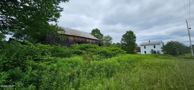 $125,000 | 150 County Road 112, Gloversville, NY 12078