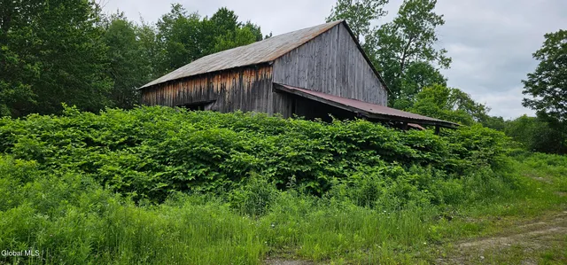 $125,000 | 150 County Road 112, Gloversville, NY 12078