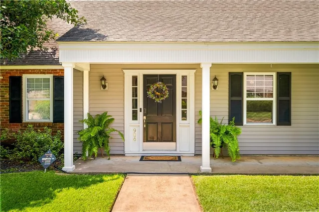 $350,000 | 906 Harling Lane, Natchitoches, LA 71457