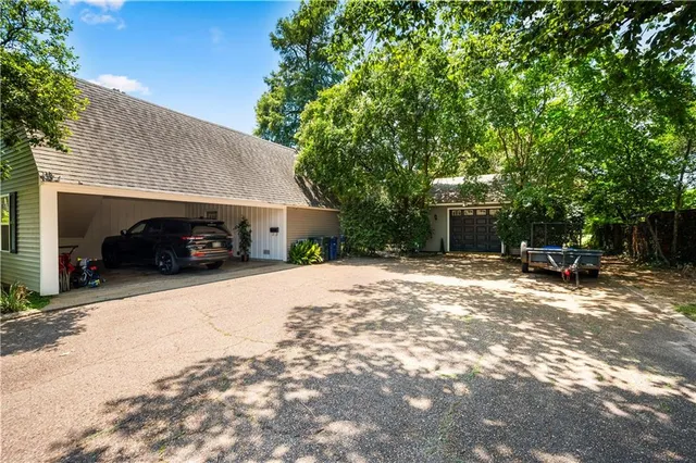 $350,000 | 906 Harling Lane, Natchitoches, LA 71457