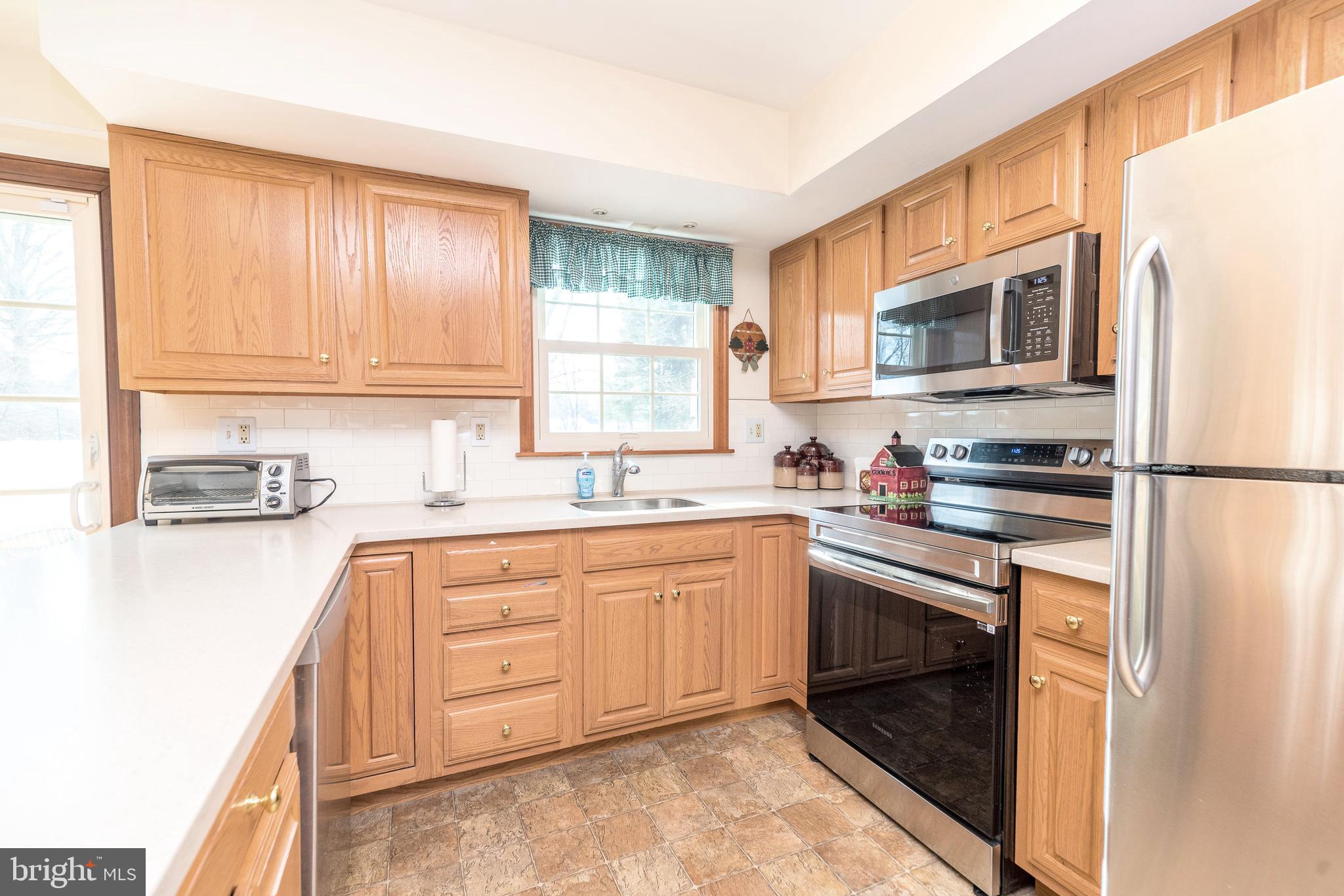 7 Raleigh Drive Downingtown, PA 19335 - Photo 8 of 31 Gallery Image 8