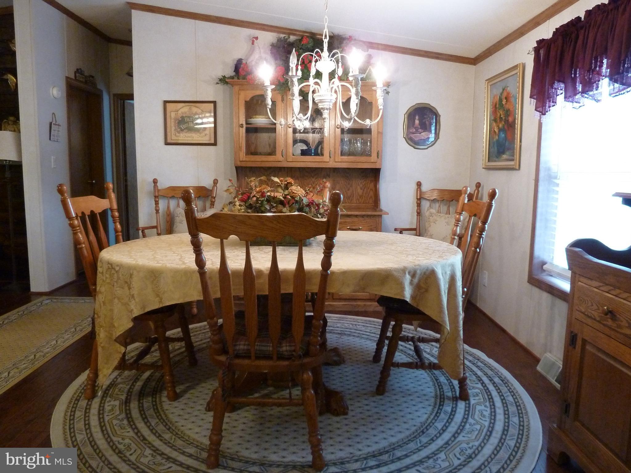 16902 Alcott Road Hagerstown, MD 21740 - Photo 11 of 43 Dining Area