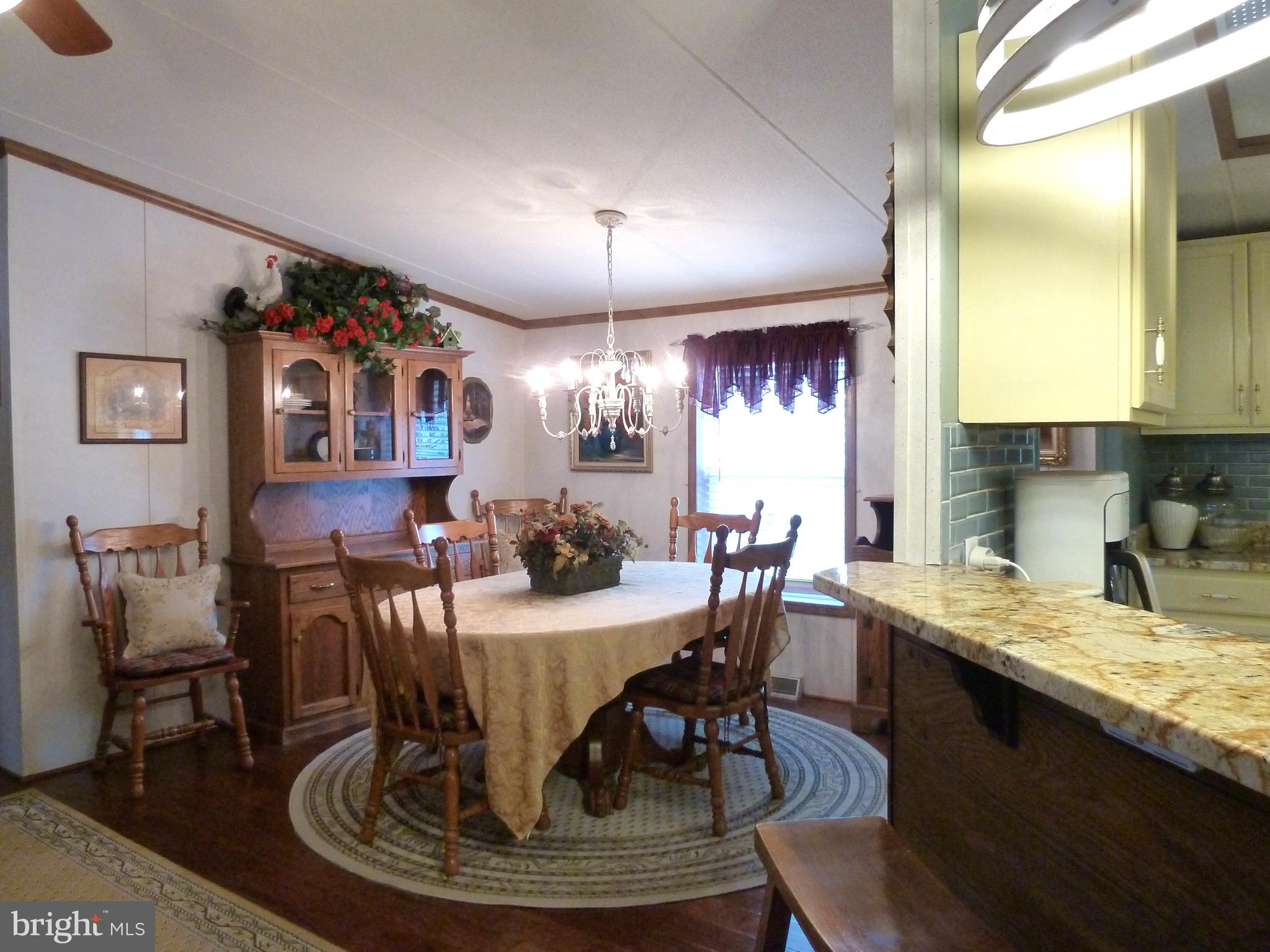 16902 Alcott Road Hagerstown, MD 21740 - Photo 14 of 43 Dining Area
