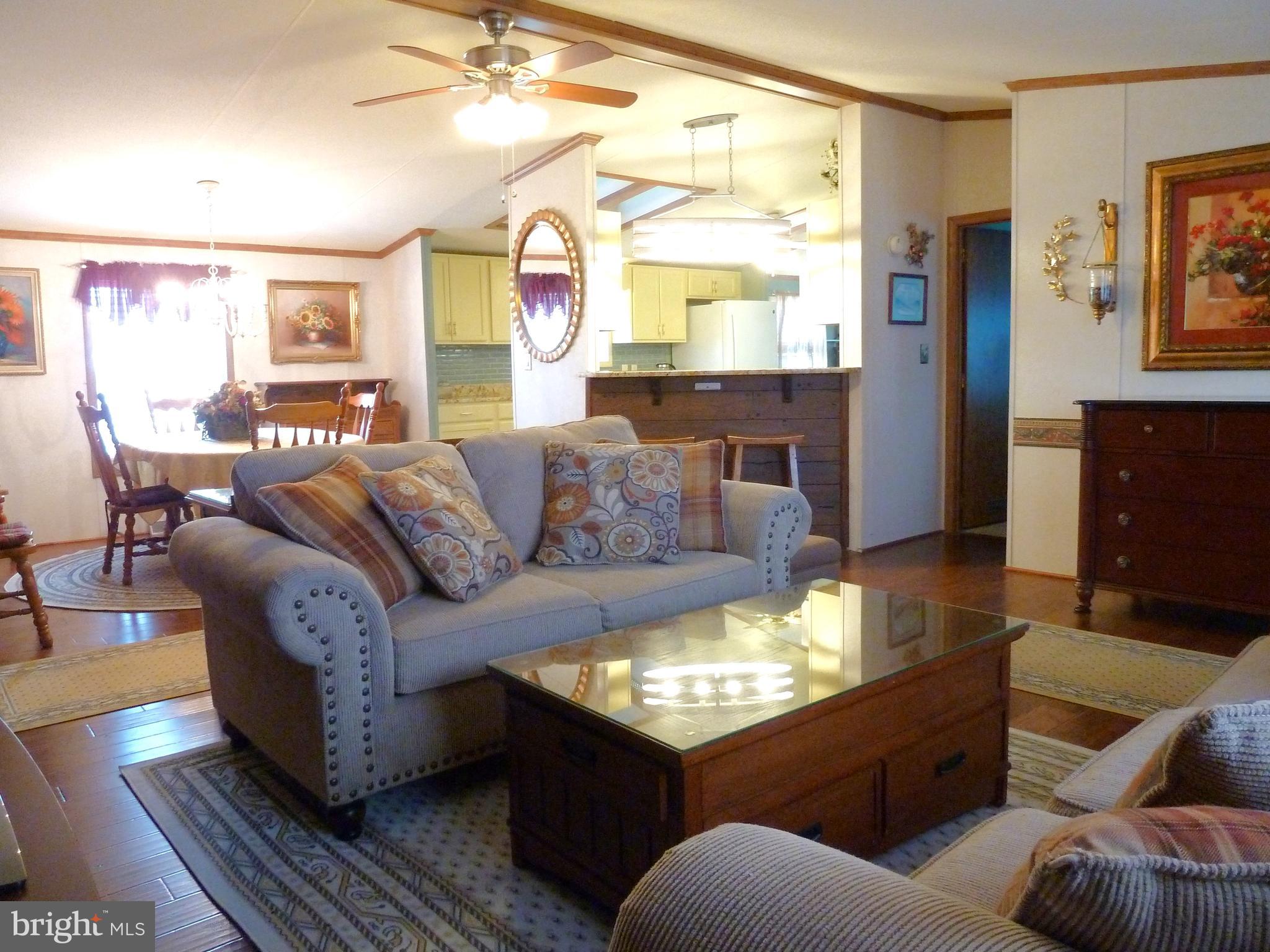 16902 Alcott Road Hagerstown, MD 21740 - Photo 19 of 43 Living Room
