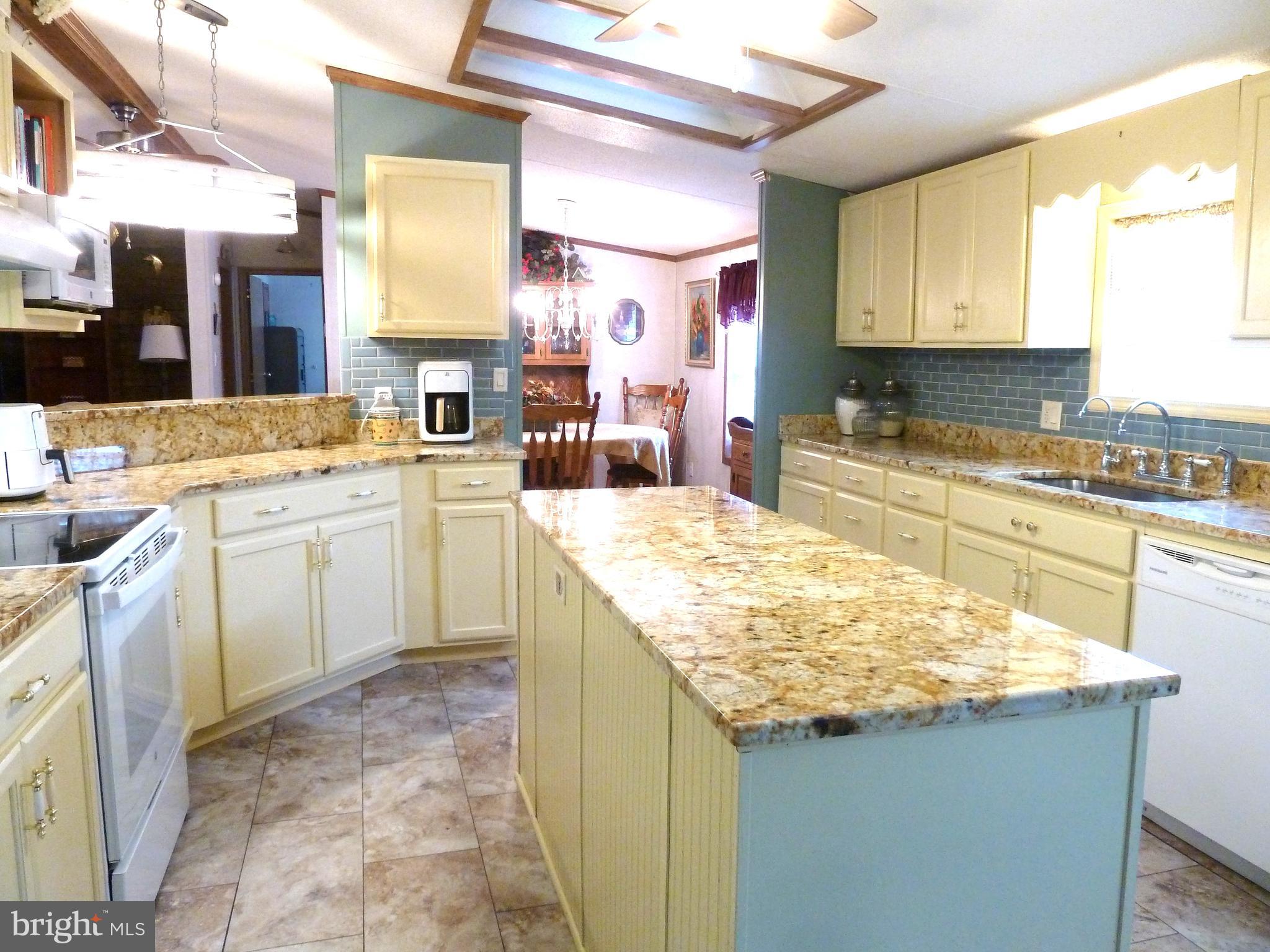 16902 Alcott Road Hagerstown, MD 21740 - Photo 4 of 43 Kitchen