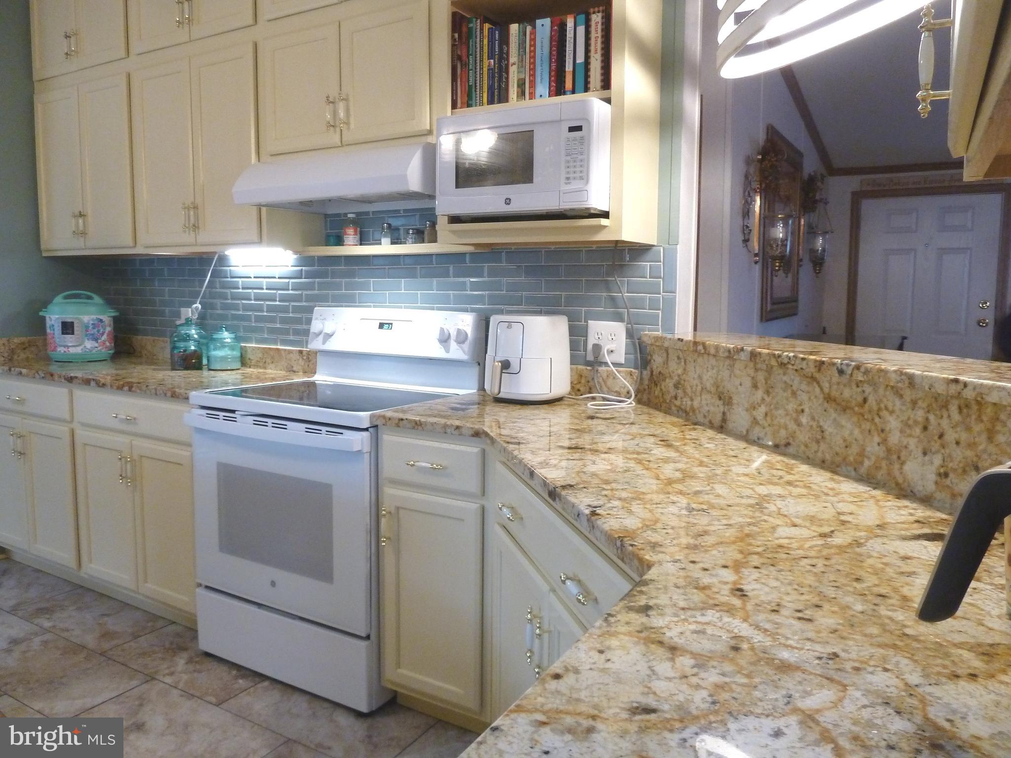 16902 Alcott Road Hagerstown, MD 21740 - Photo 5 of 43 Kitchen