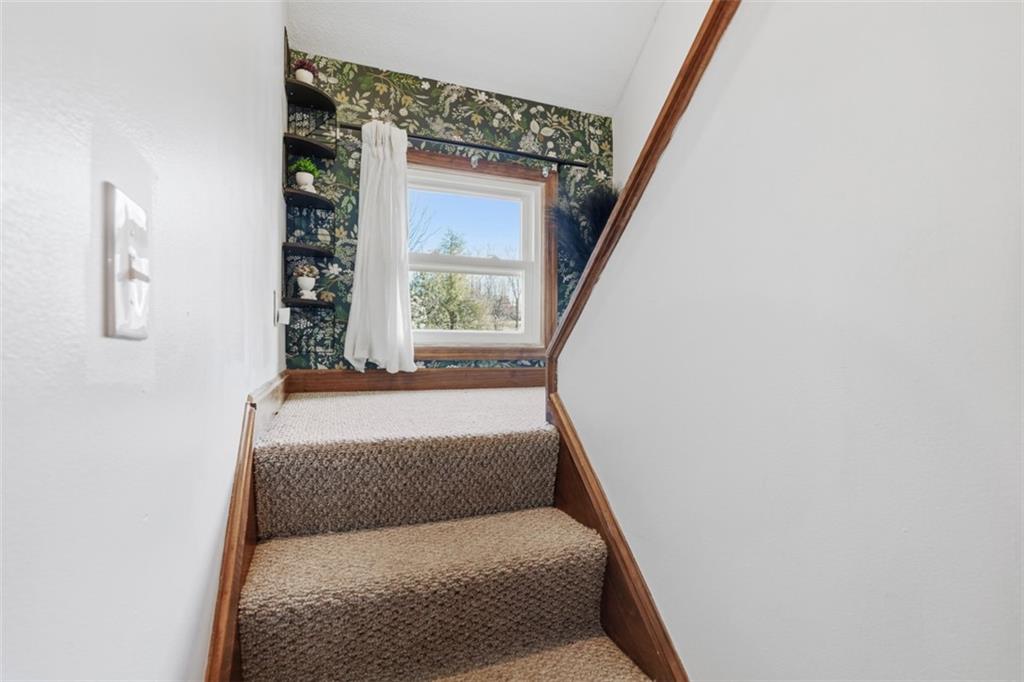 805 Timber Trail Oakdale, PA 15071 - Photo 30 of 44