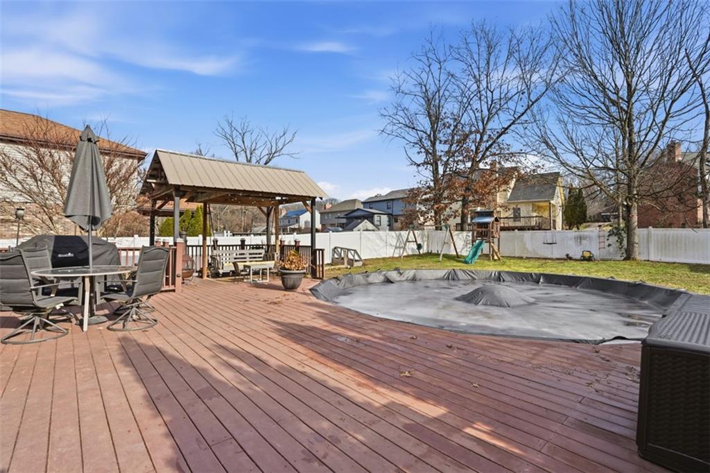 805 Timber Trail Oakdale, PA 15071 - Photo 38 of 44