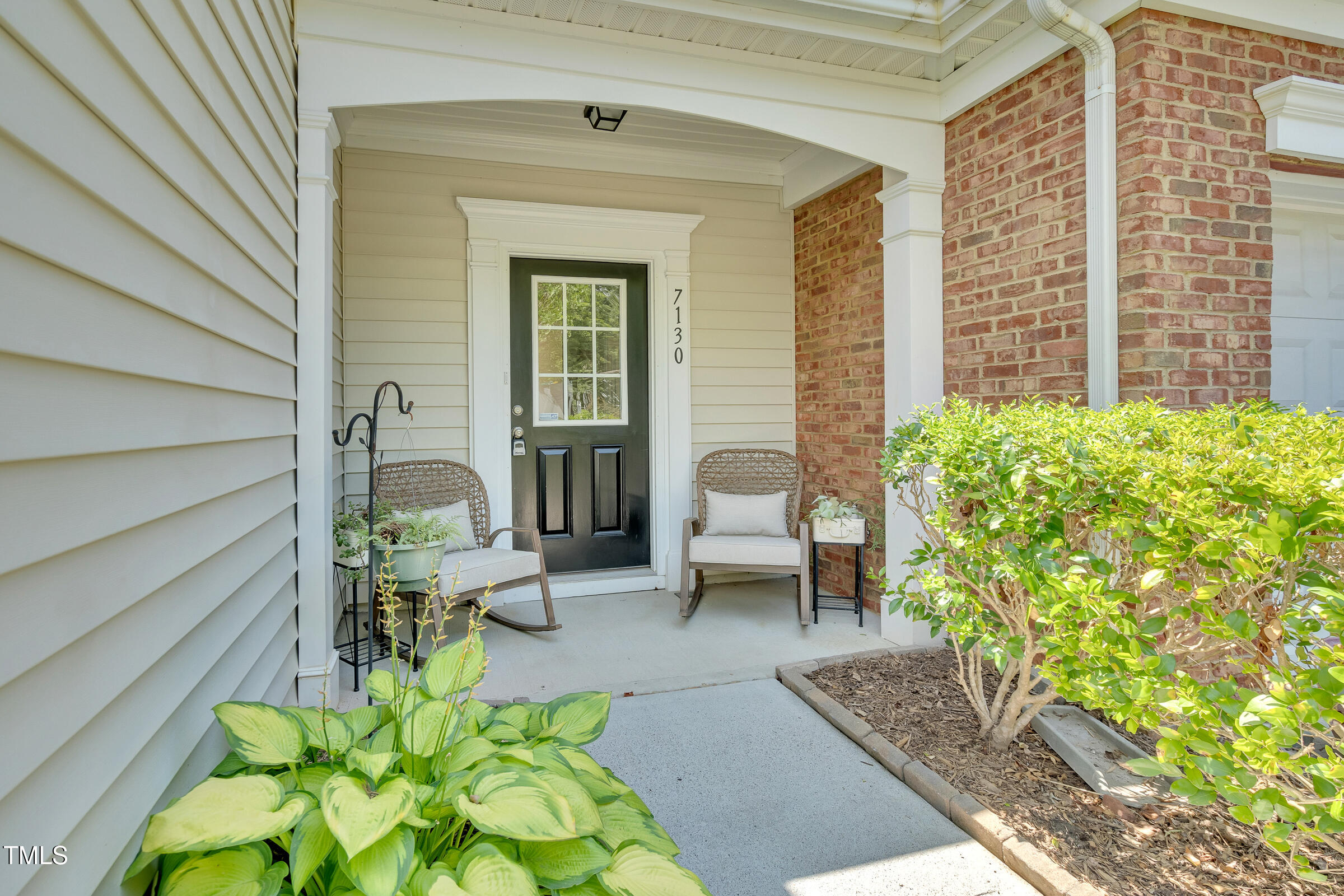 7130 Racine Way Raleigh, NC 27615 - Photo 3 of 19 DSC01864