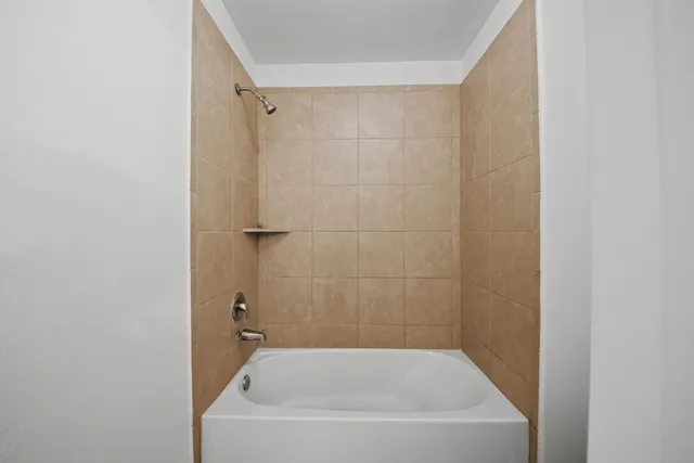 $2,425 | 2006 Quiet Palm Lane, Rosenberg, TX 77469