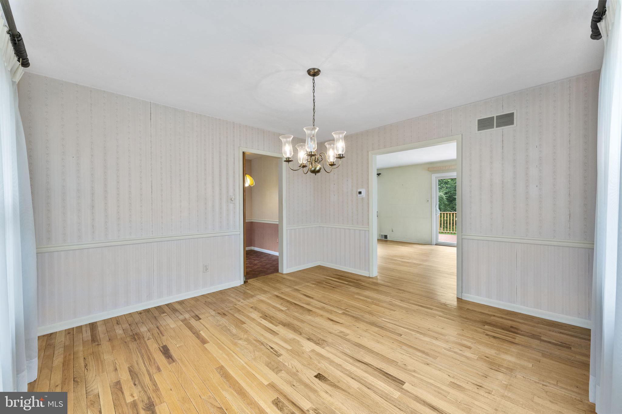 13 Applewood Road Malvern, PA 19355 - Photo 9 of 40 Gallery Image 9