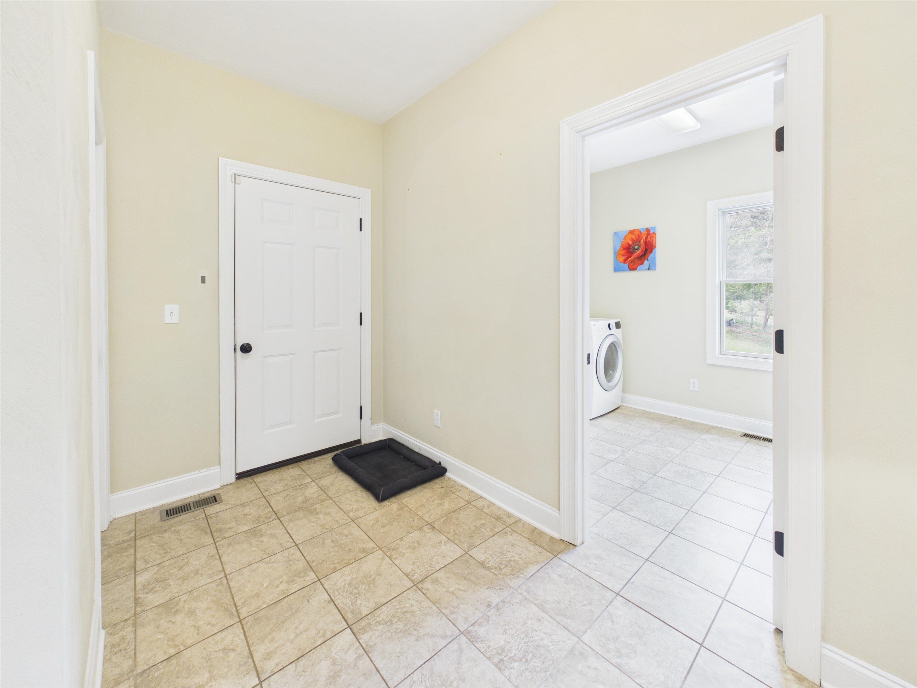 212 Bishop Road Blacksburg, VA 24060 - Photo 17 of 79 Gallery Image 17