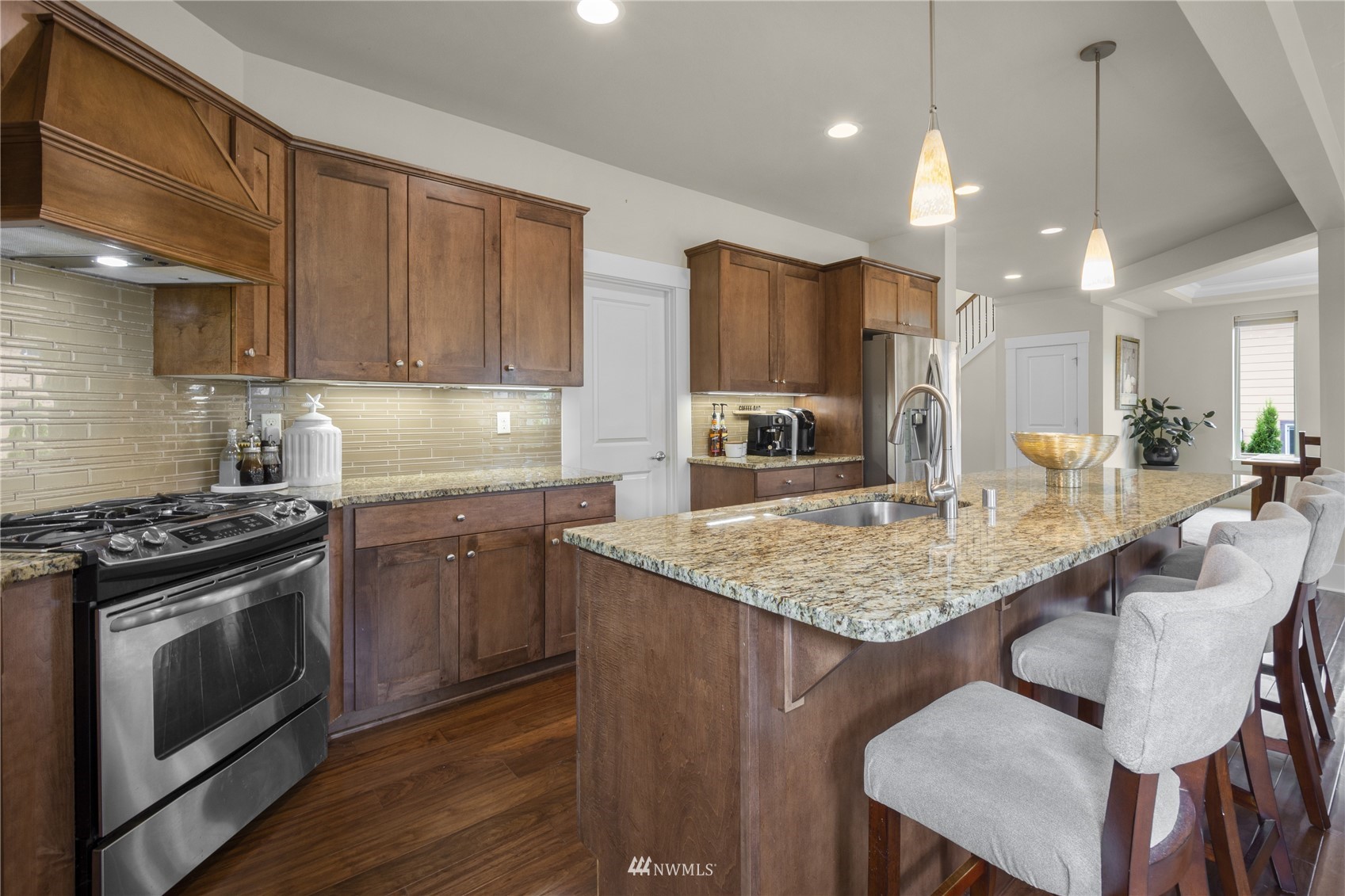 5120 Northeast 11th Court Renton, WA 98059 - Photo 12 of 31 Gallery Image 12