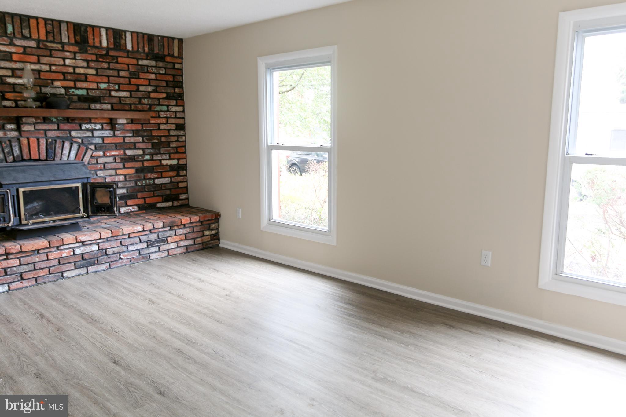 912 Fall Ridge Way Gambrills, MD 21054 - Photo 15 of 31 Formal Living room with Fire place