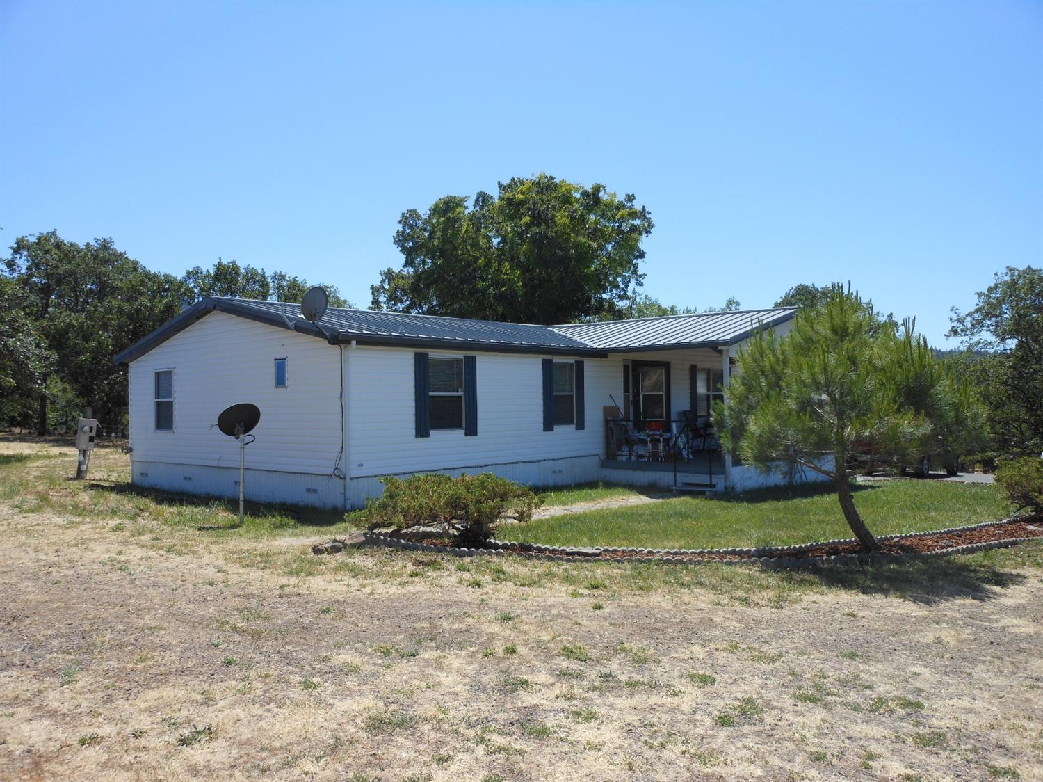 1451 Dry Creek Road Eagle Point, OR 97524 - Photo 1 of 22 Primary Photo