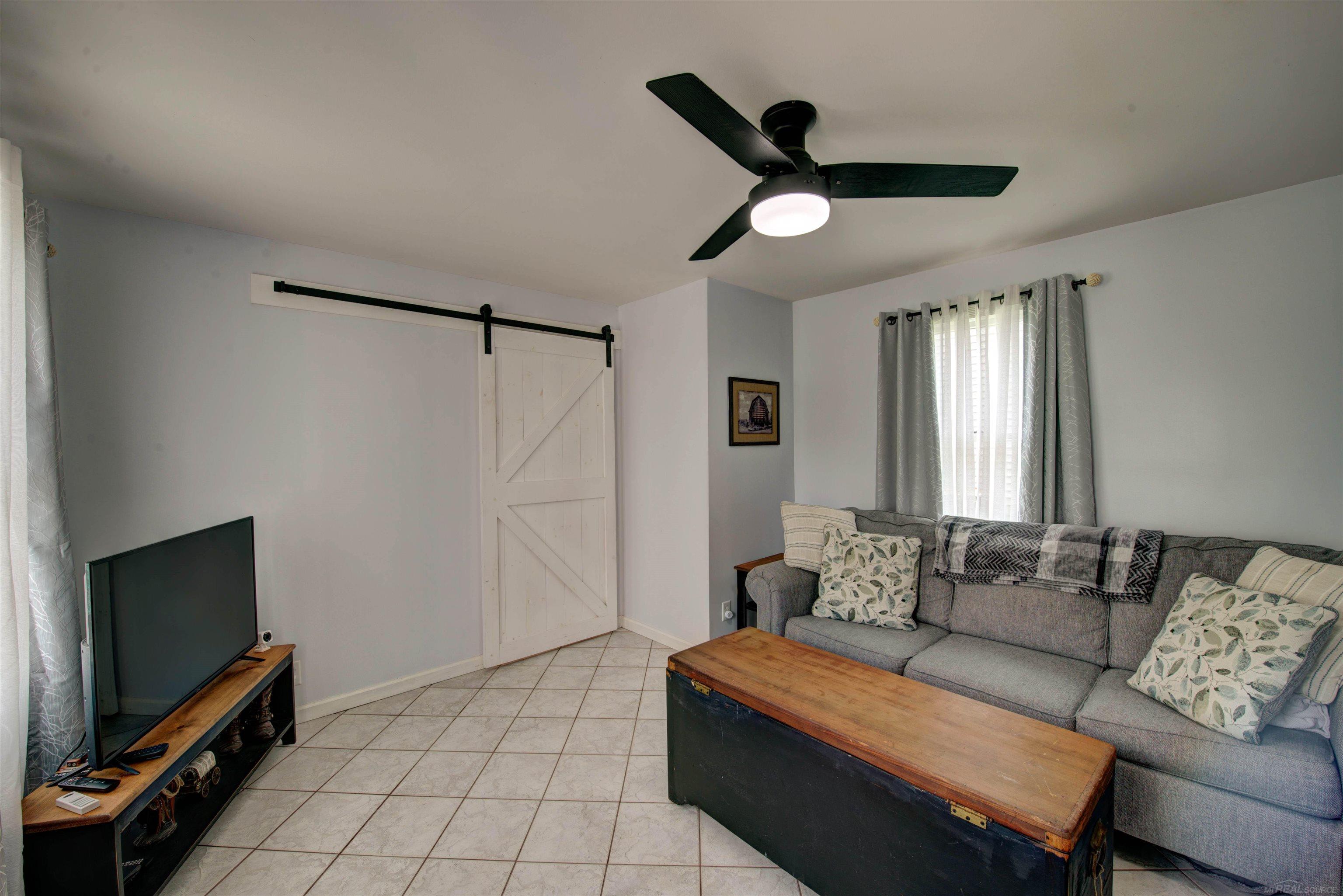 6625 Lakeshore Road Lakeport, MI 48059 - Photo 46 of 59