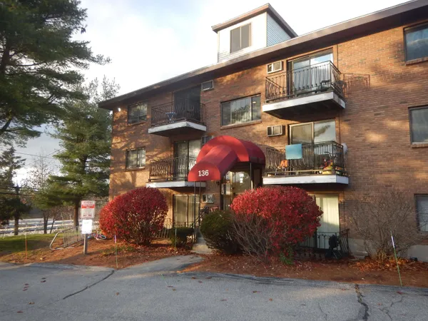 $175,000 | 136 Mammoth Road, Unit 628, Hooksett, NH 03106