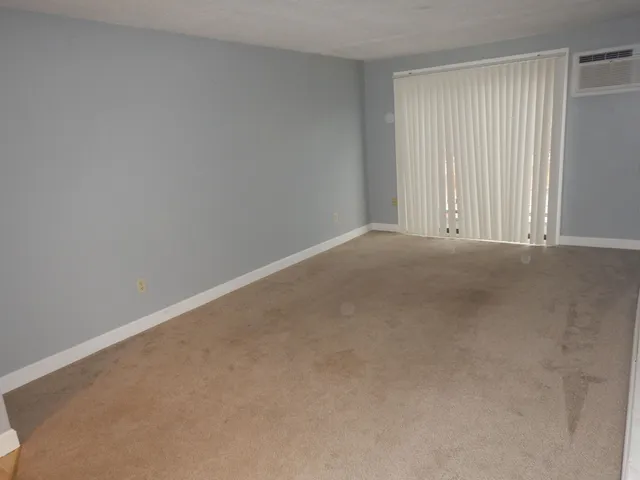 $175,000 | 136 Mammoth Road, Unit 628, Hooksett, NH 03106