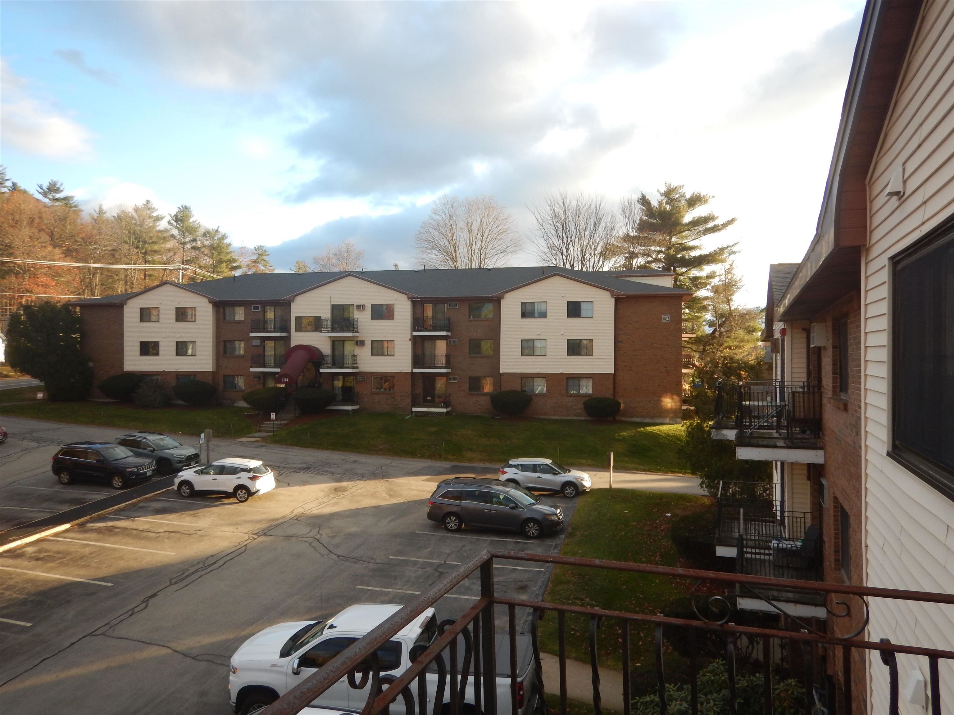 136 Mammoth Road, Unit 628 Hooksett, NH 03106 - Photo 6 of 22