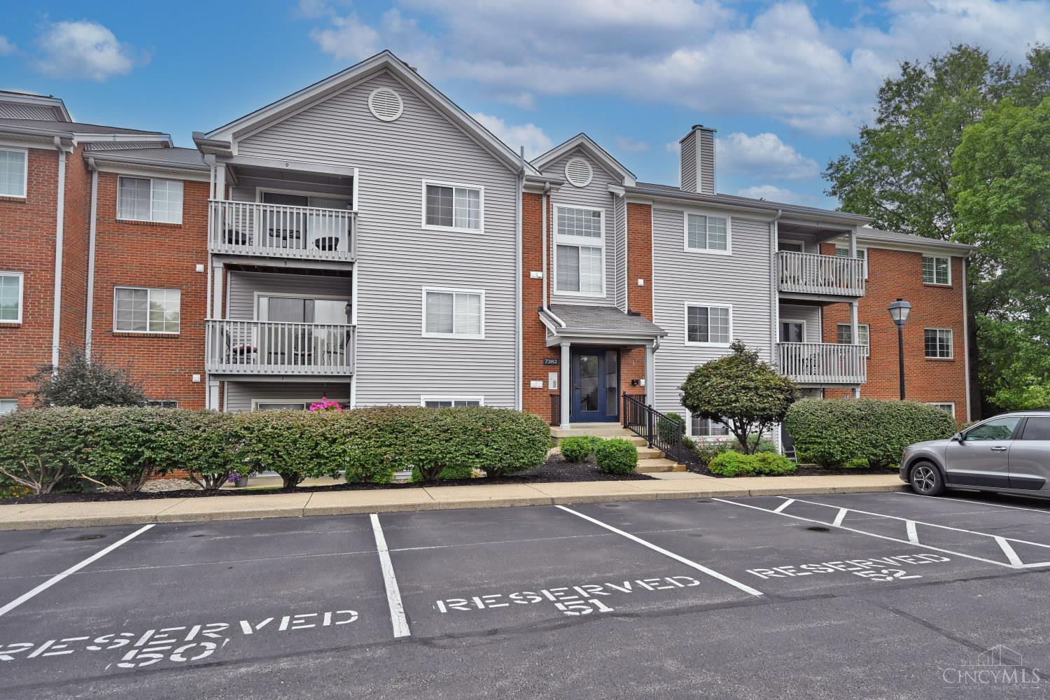 7382 Ridgepoint Drive, Unit 7 Cincinnati, OH 45230 - Photo 1 of 47 Gallery Image 1