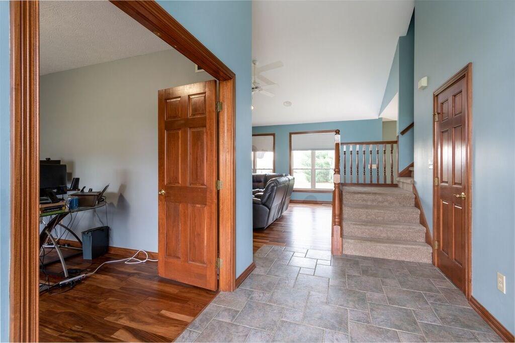 6177 South Fox Court Pendleton, IN 46064 - Photo 4 of 29 Gallery Image 4