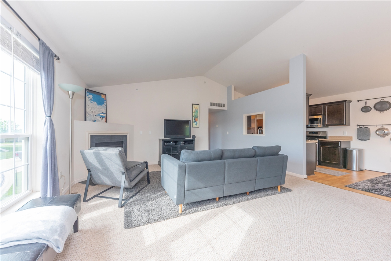 1104 Riversedge Drive Saline, MI 48176 - Photo 14 of 37