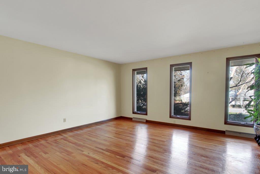 519 N Road York, PA 17403 - Photo 8 of 24