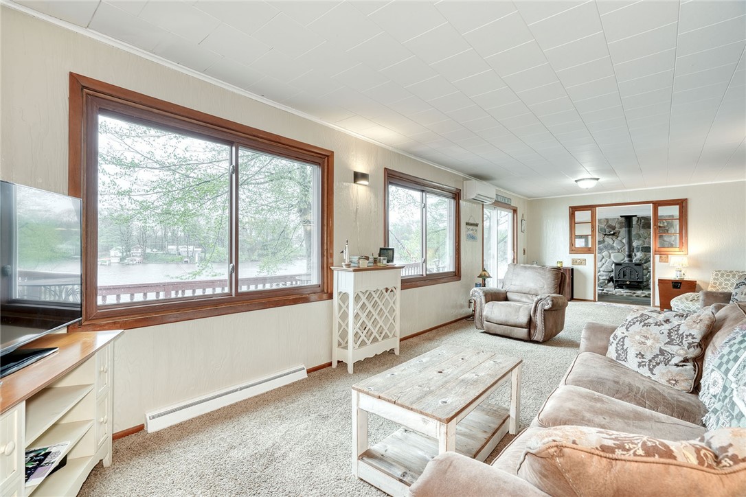 11737 Tompkins Point Road Wolcott, NY 14590 - Photo 11 of 50