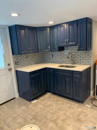 $2,000 | 410 Chamberlain Avenue, Bridgeport, CT 06606